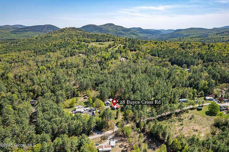 3rd image of 28 Buyce Cross