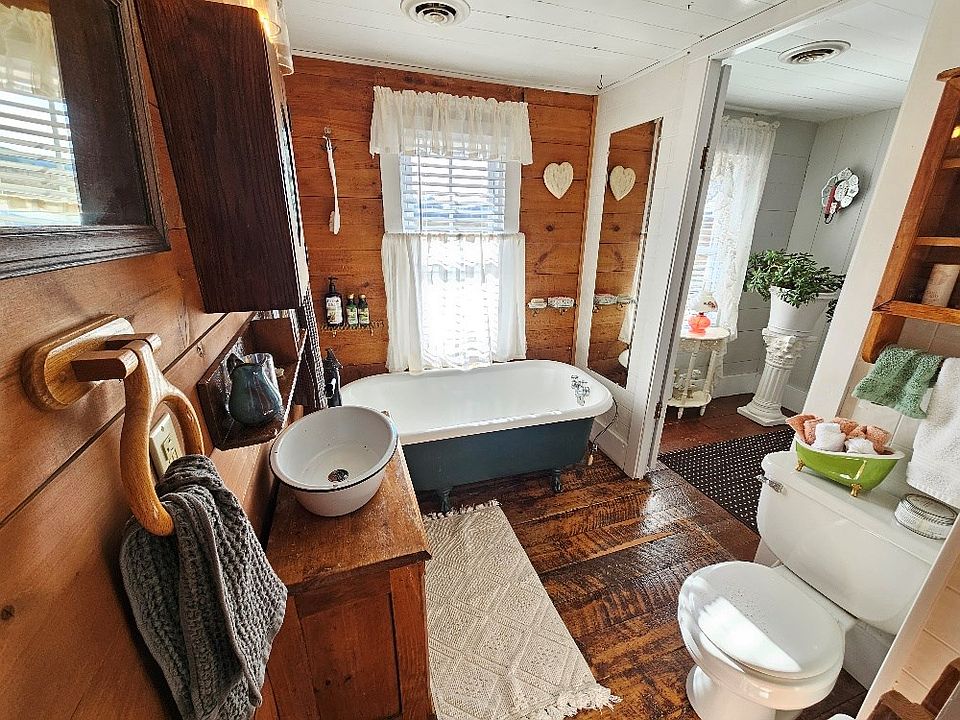 28th image of this home