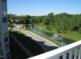 6955 S Riverwood Blvd, Franklin, WI 53132
