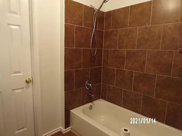 610 E High St — Photo 21