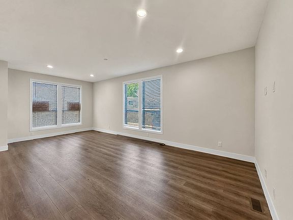 2nd image of 10707 Jamacha Blvd #70NA
