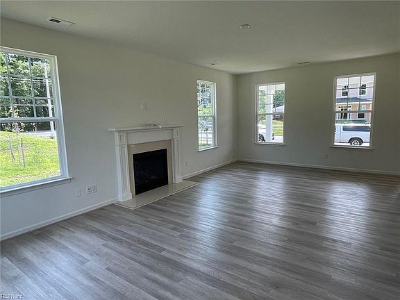 similar floorplan