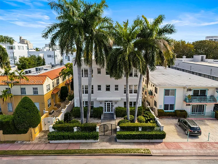 1027 Pennsylvania Ave #206 — Photo 41