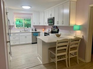 29 Lake Dr APT H-2, Hendersonville, NC 28739