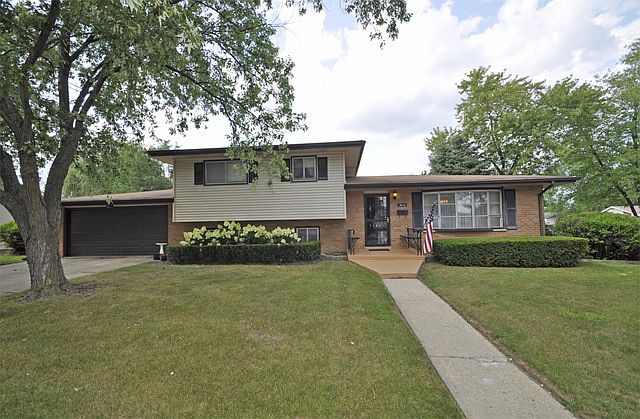 1st image of 2618 Varonen Ave