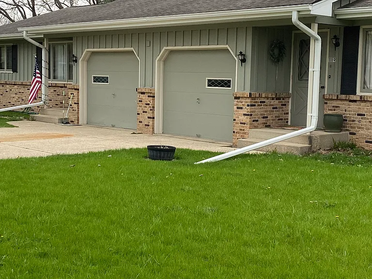 1119 Morningside Dr — Photo 1
