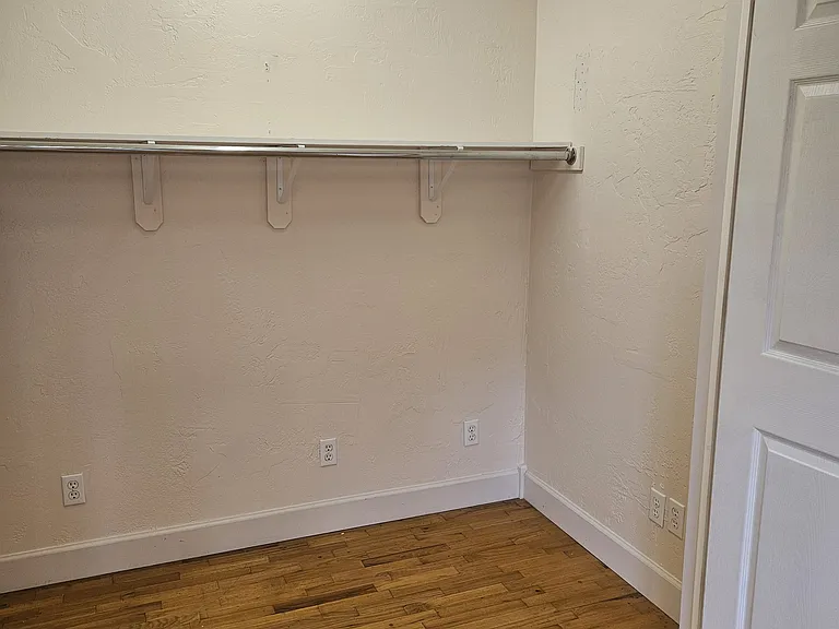 107 E Aspen Ln — Photo 47