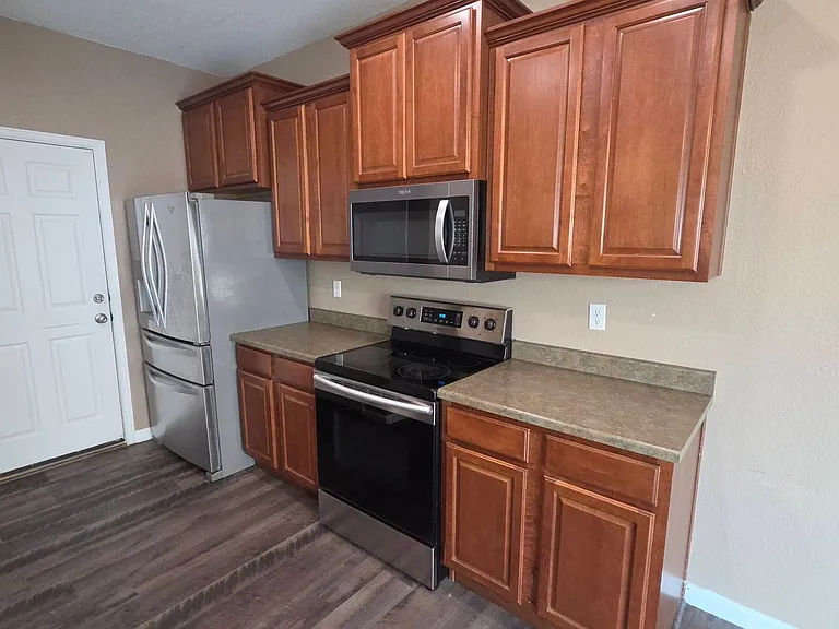 11844 Pei Grv — Photo 7
