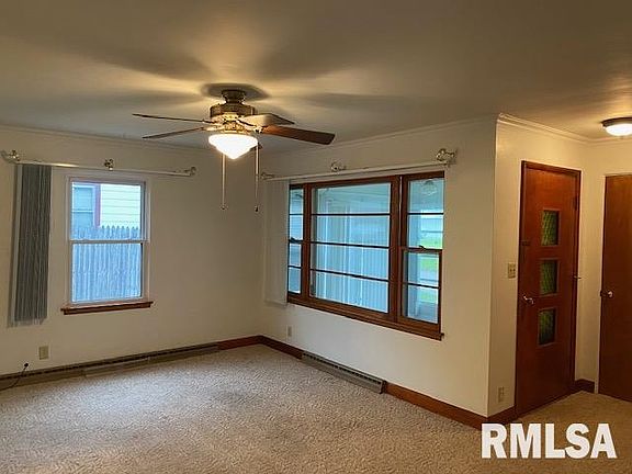 2nd image of 819 42nd Ave