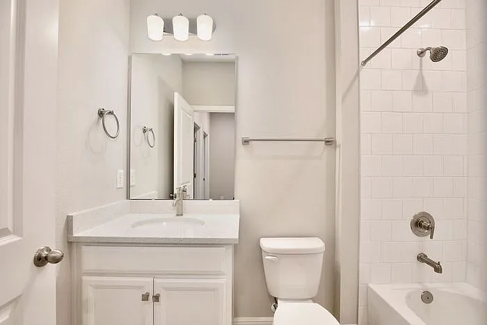 6491 Cyrils Dr — Photo 17