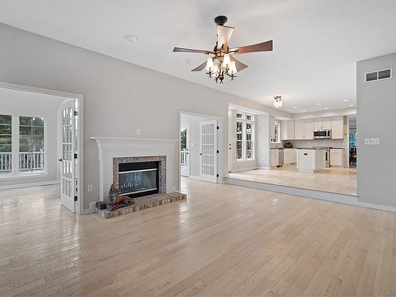 3rd image of 645 Water View Dr
