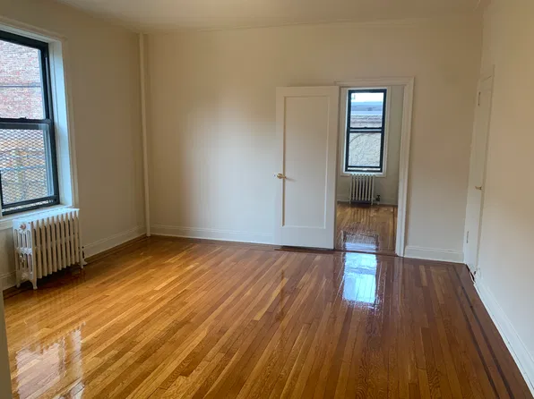 25-86 44th Street image 1 of 13
