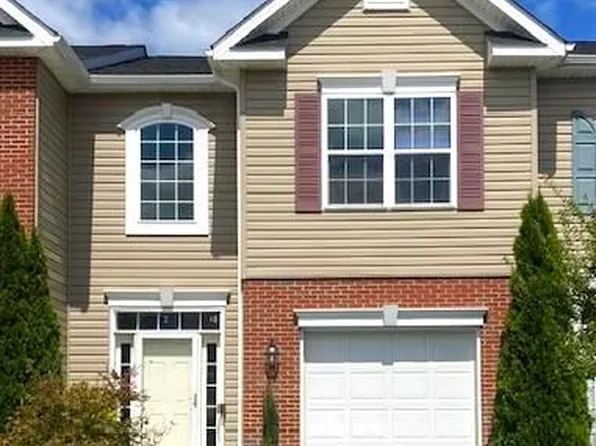 21 Cavendish Way, Falling Waters, WV 25419
