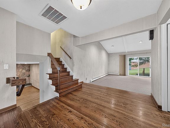 5th image of 6611 Cottonwood Knoll Ct