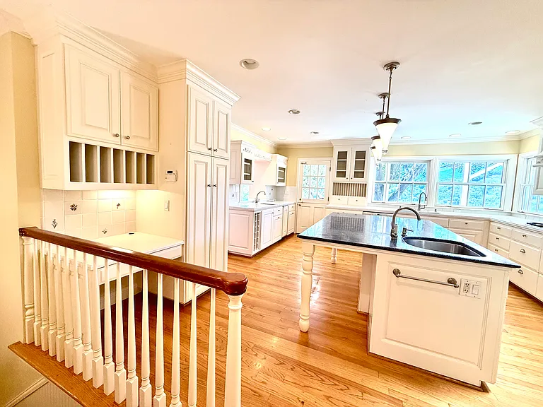 22505 Rolling Hills Rd — Photo 8