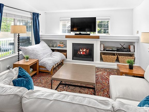 5th image of 5400 Harbour Pointe Boulevard #B201