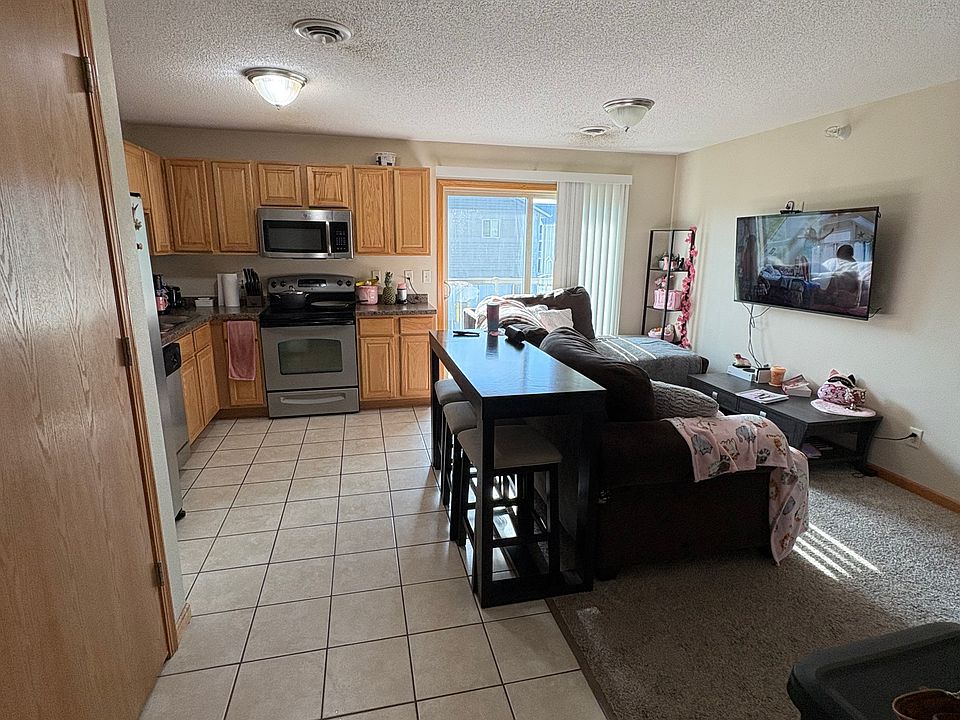 1st image of 250 Jaycee Ct