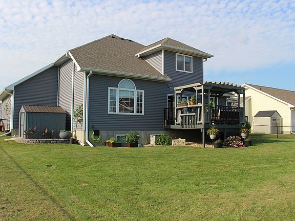 2nd image of 602 Tammy St
