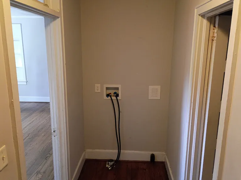 1450 Kingston Rd — Photo 32