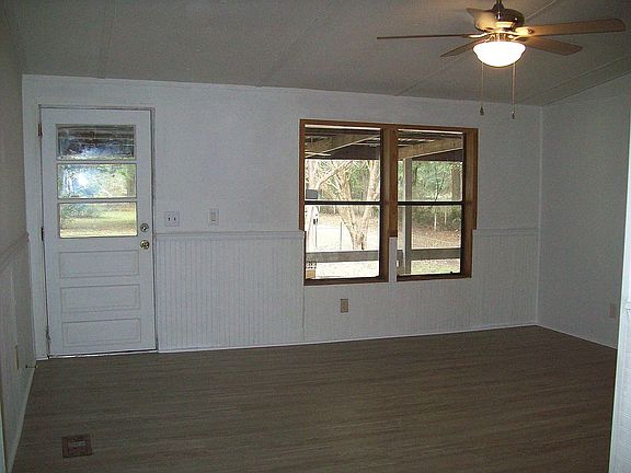 4th image of 12518 208th St