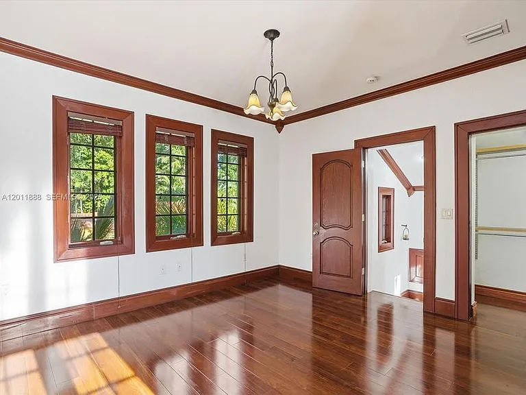 1137 Asturia Ave — Photo 49