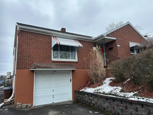 326 Taylor Ave, Endicott, NY 13760