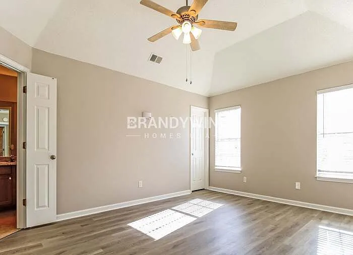 6843 Kerry Valley Ln — Photo 11