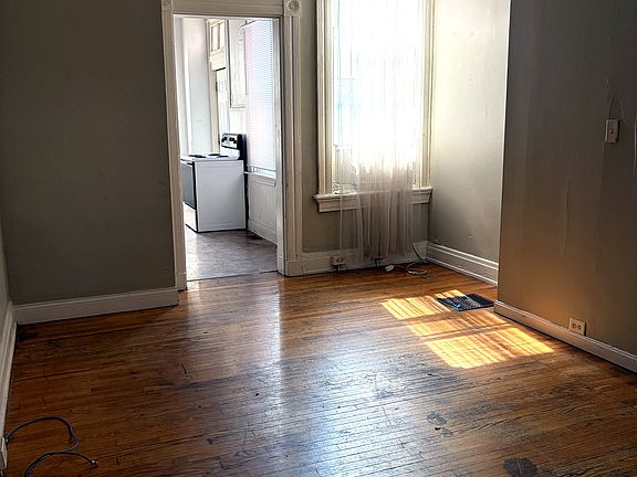 5th image of 2386 Wheeler St
