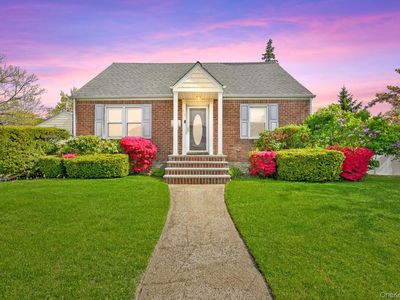 916 Center Drive, Franklin Square, NY, 11010