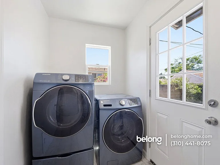 8133 Gentry Ave — Photo 5