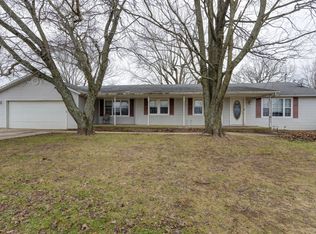 811 S Water St, Seymour, MO 65746