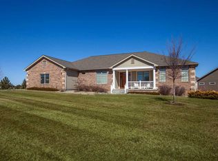 4416 Leone Ter, Manhattan, KS 66503
