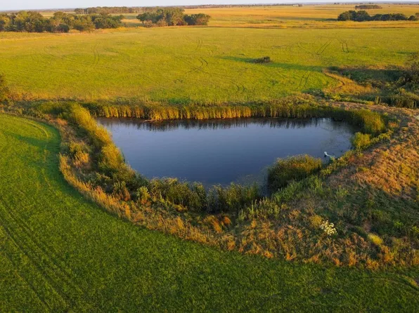 2633 Road G, Americus, KS 66835