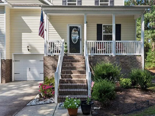 610 Wythe Creek Rd, Poquoson, VA 23662