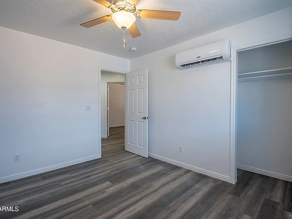3rd image of 265 N BARLOW Street