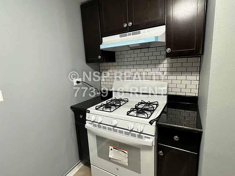 3812 25th Ave #17 — Photo 6