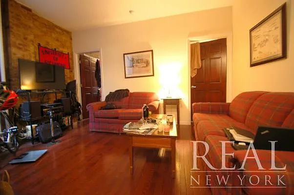 Rented by REAL New York | media 6