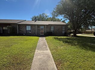 9395 Glen Meadow Ln, Beaumont, TX 77706