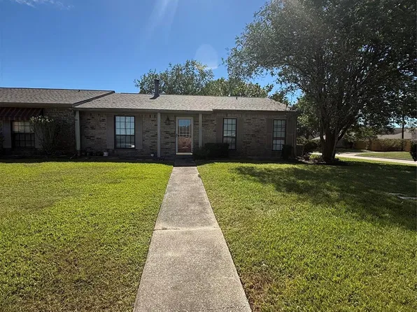 9395 Glen Meadow Ln, Beaumont, TX 77706