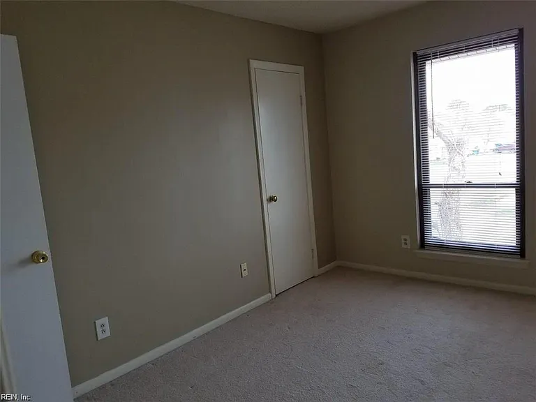 3647 Smokey Chamber Dr — Photo 6
