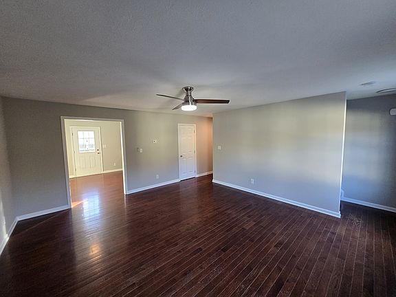 3rd image of 110 Eagle Dr