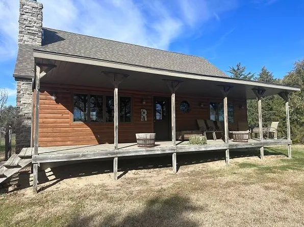 806 N Carberry St, Atkinson, NE 68713