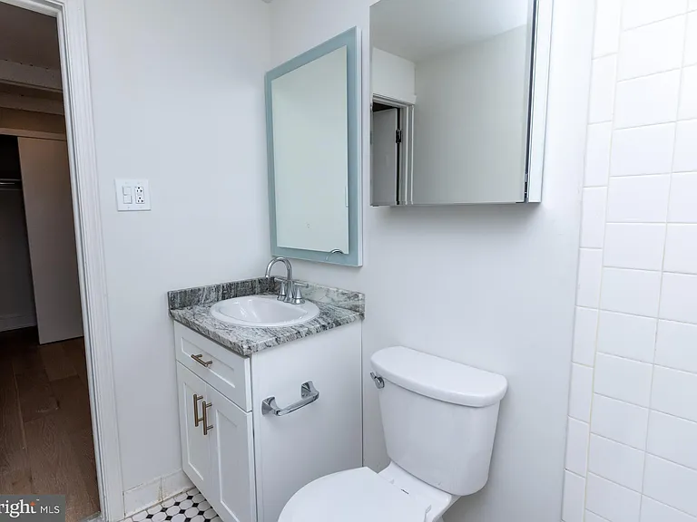 901 Clinton St #3 — Photo 12