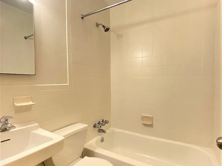 1551 York Ave #5-N — Photo 7