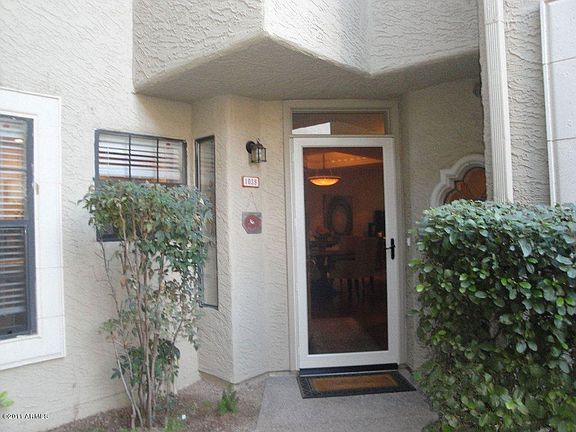 3rd image of 8300 E Via De Ventura Unit 1039