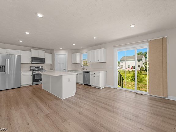 5th image of 129 Eagle Cir