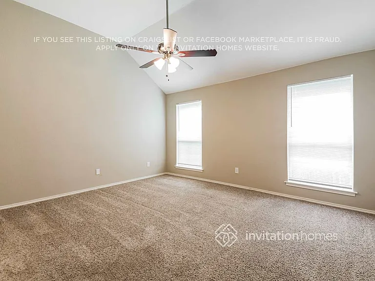 7714 Straits Dr — Photo 12