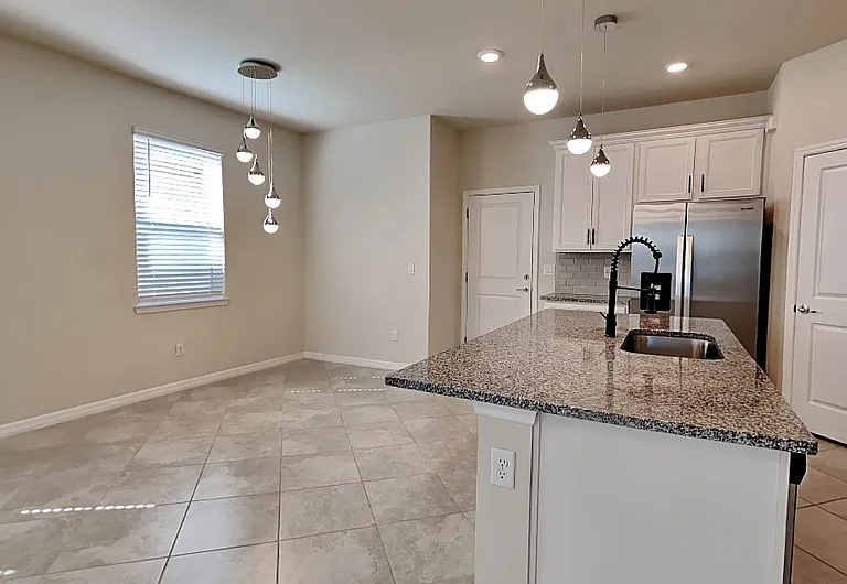 5634 Wooden Pine Dr — Photo 2