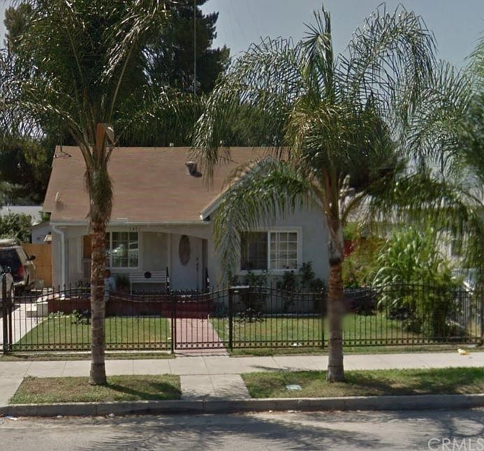 1st image of 1471 W 9th St
