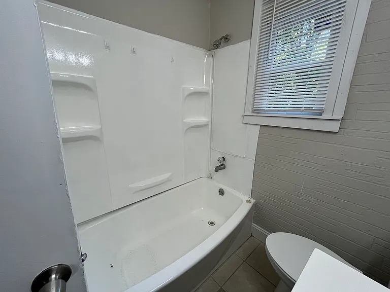 3905 Robinson Rd — Photo 19